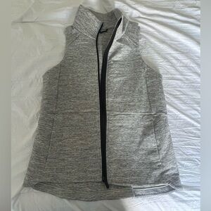 Lululemon vest